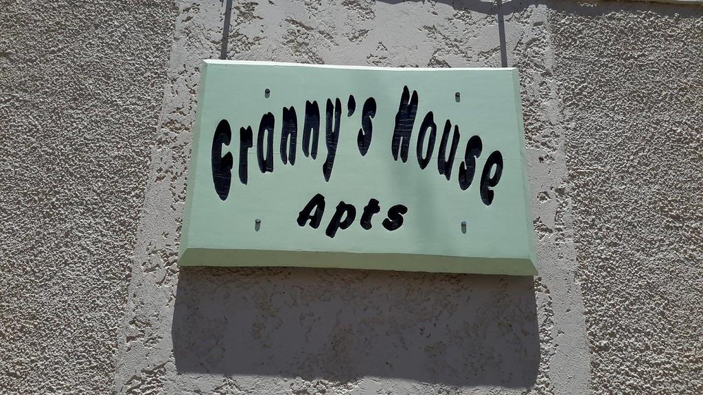 דירות פלקסטרון Granny'S House מראה חיצוני תמונה